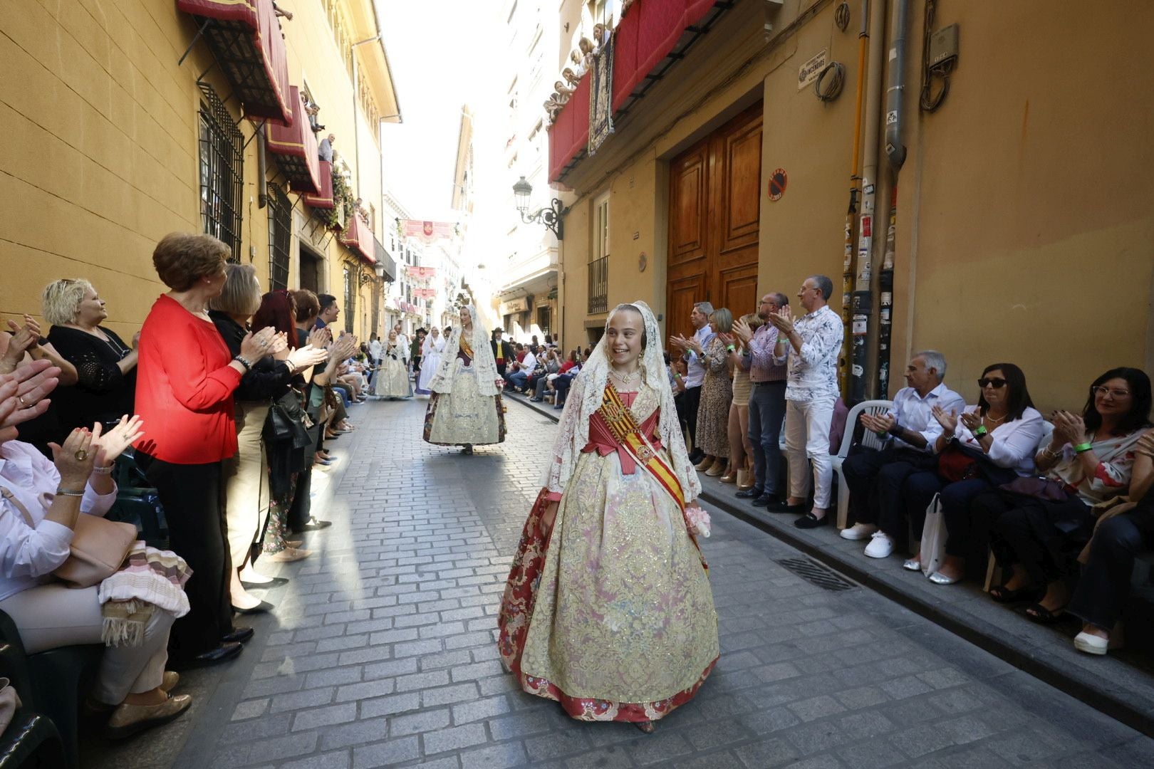 La procesión de la Virgen de los Desamparados, en imágenes