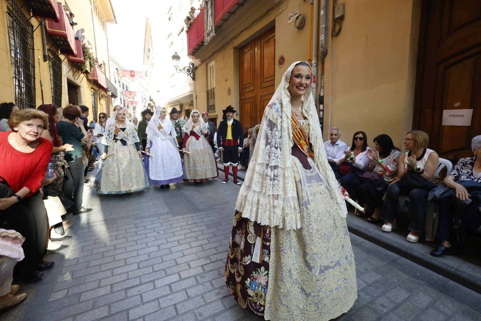 La procesión de la Virgen de los Desamparados, en imágenes