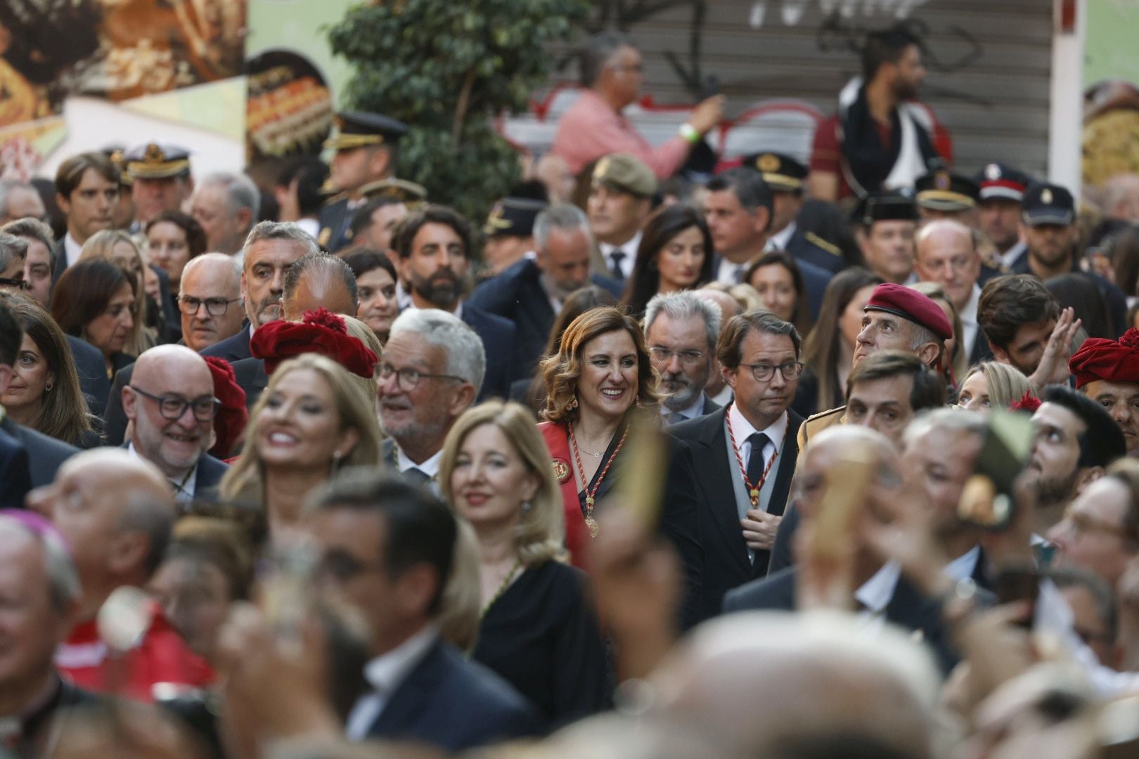 La procesión de la Virgen de los Desamparados, en imágenes