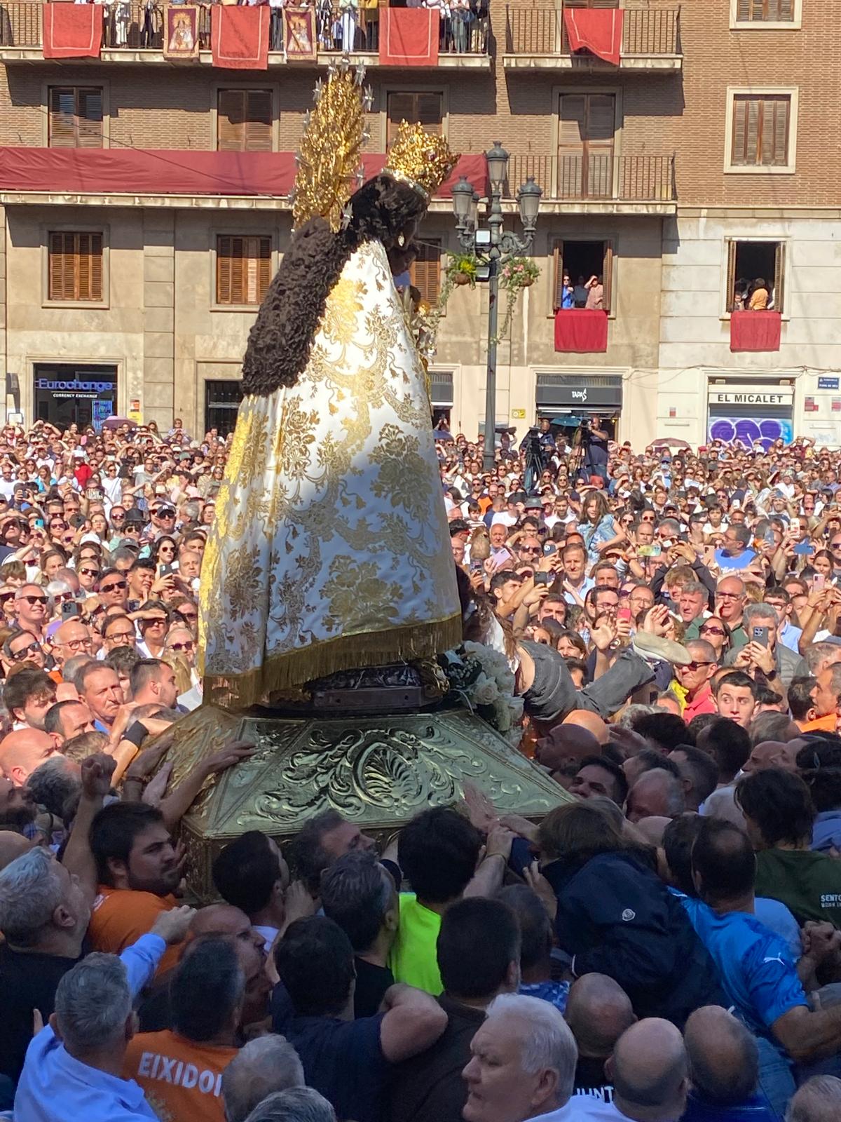 Valencia se entrega a la Mare de Déu en 2025