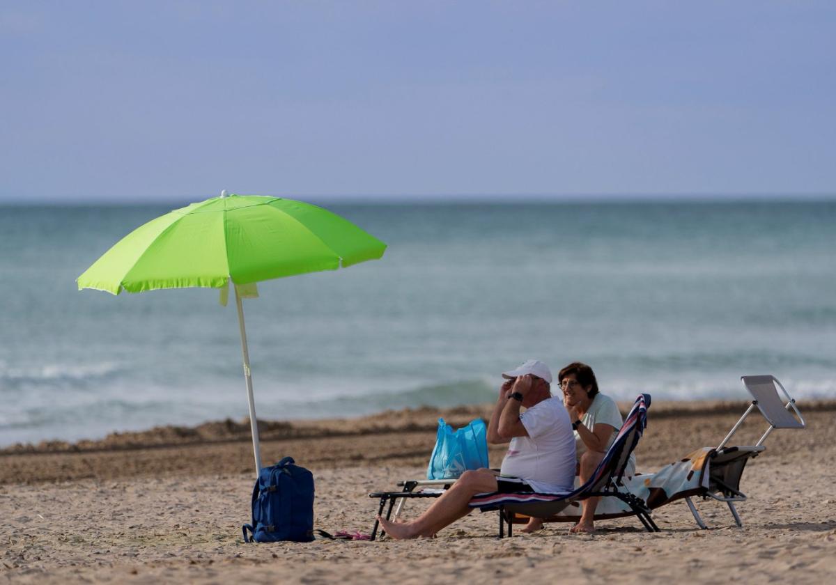 La playa renueva su bandera azul