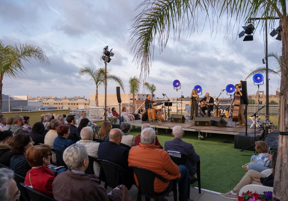 La primera sesión hará viajar el jazz desde el Caribe.