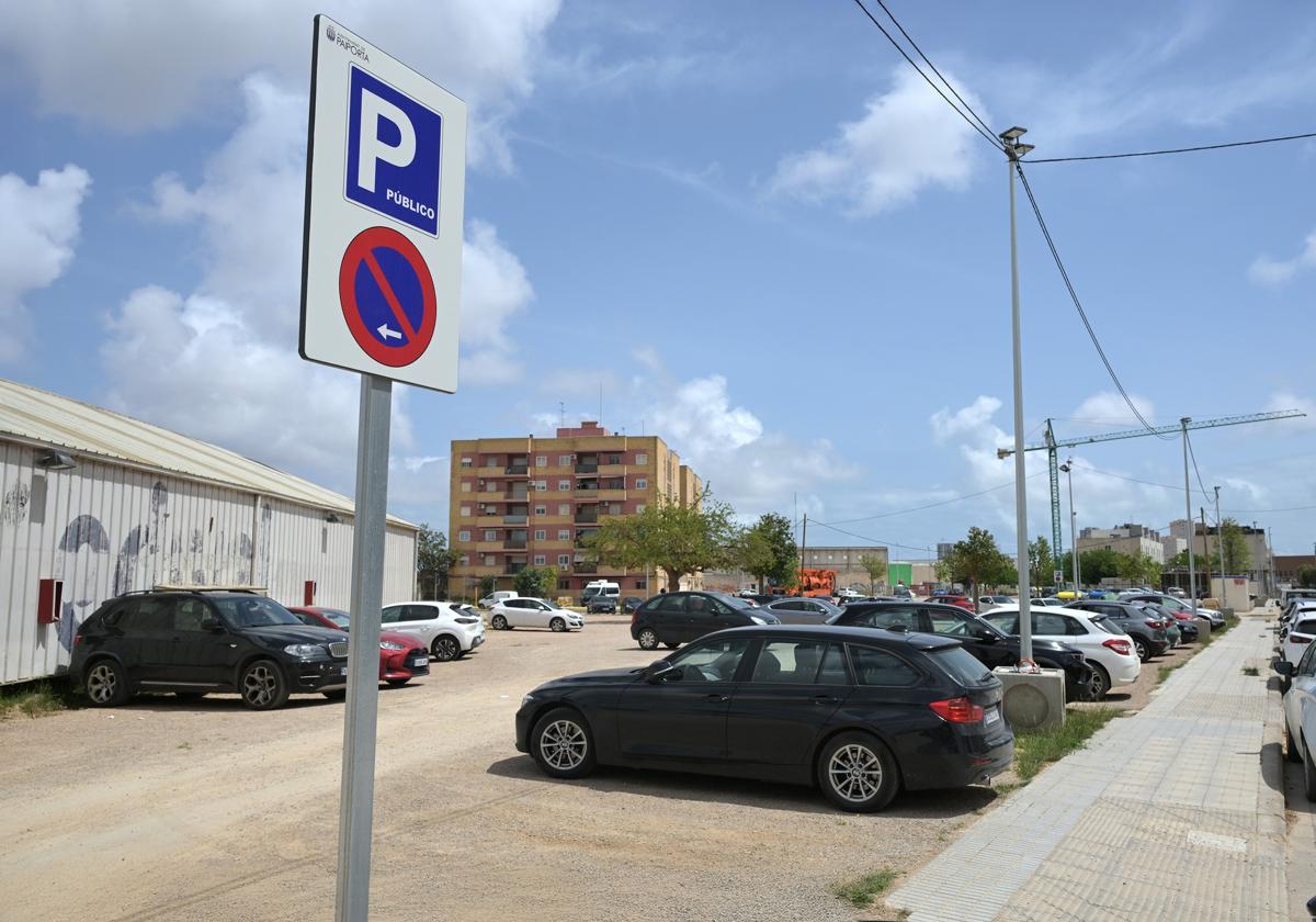 Solar habilitado para estacionamiento.