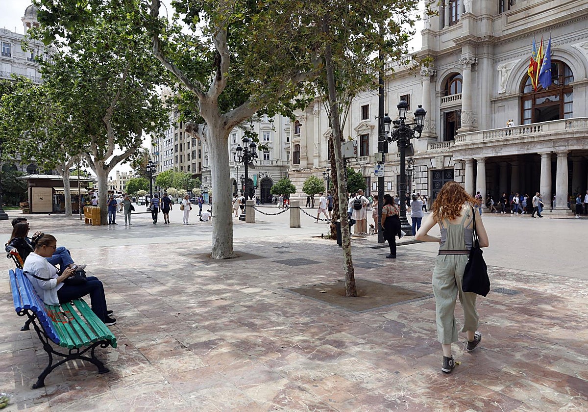 La plaza del Ayuntamiento, frente al edificio consistorial.
