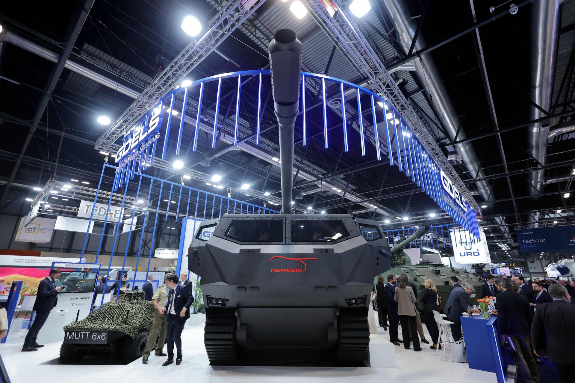 España muestra la última tecnología militar en FEINDEF