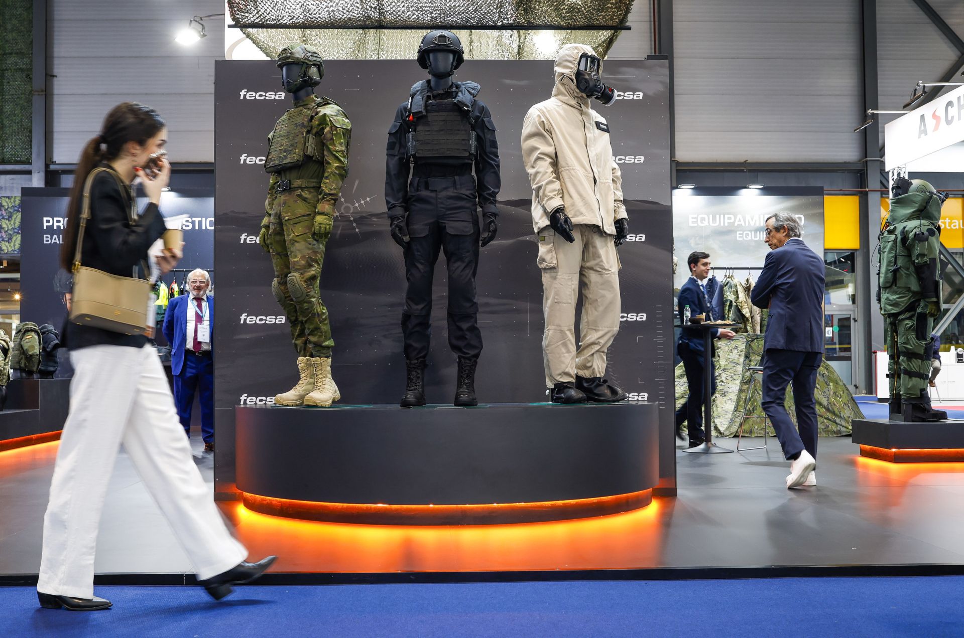 España muestra la última tecnología militar en FEINDEF