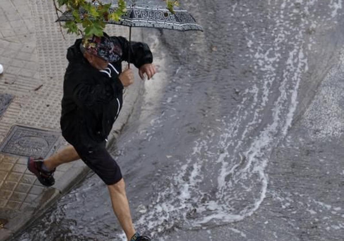 Aemet señala las zonas de la Comunitat donde habrá chubascos con posibles tormentas este jueves