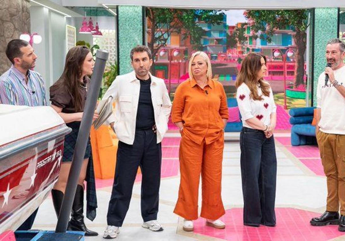El nuevo 'Sálvame' sigue cayendo en audiencia mientras peligra su futuro en TV