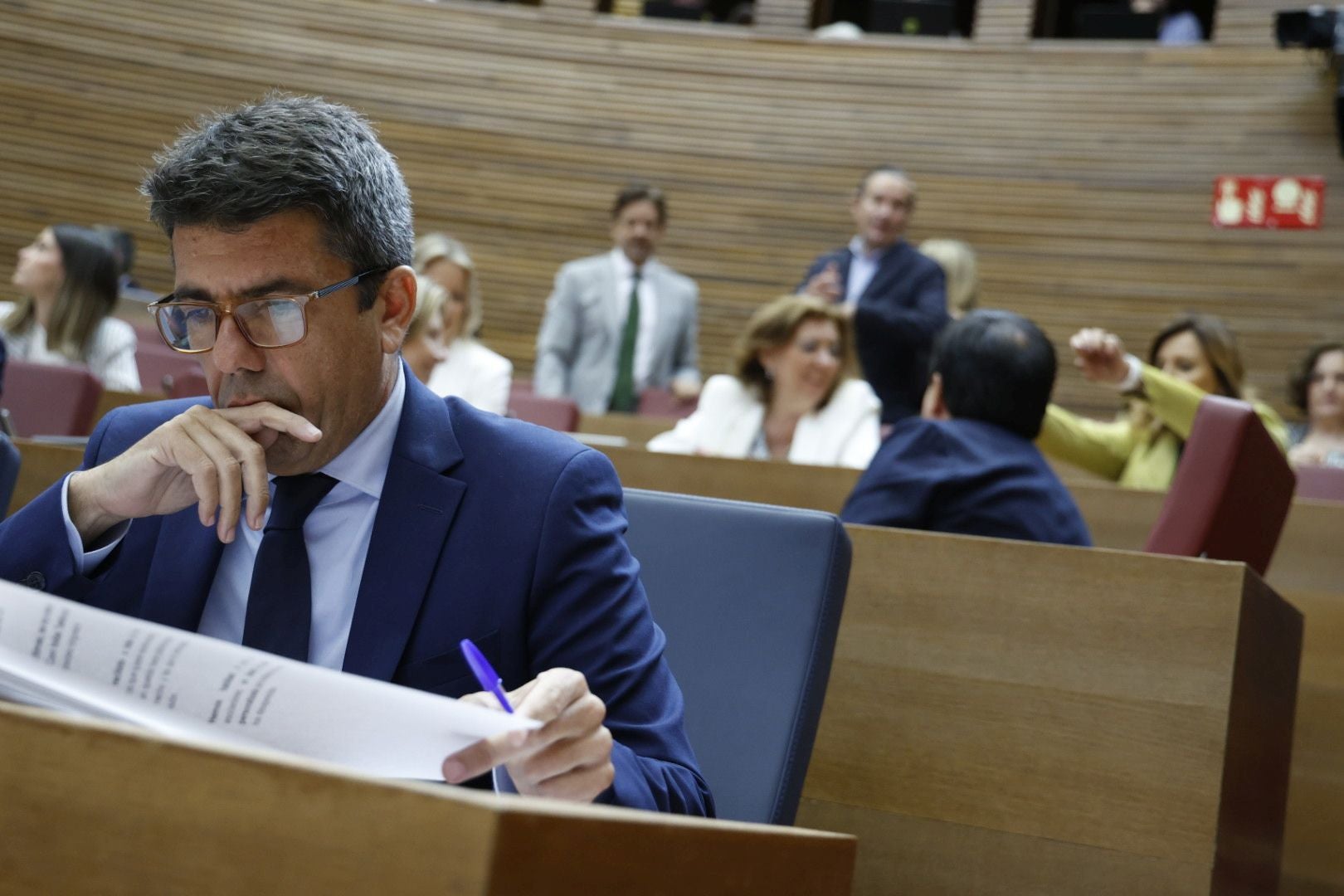 FOTOS | Sesión de control a Carlos Mazón en Les Corts este jueves