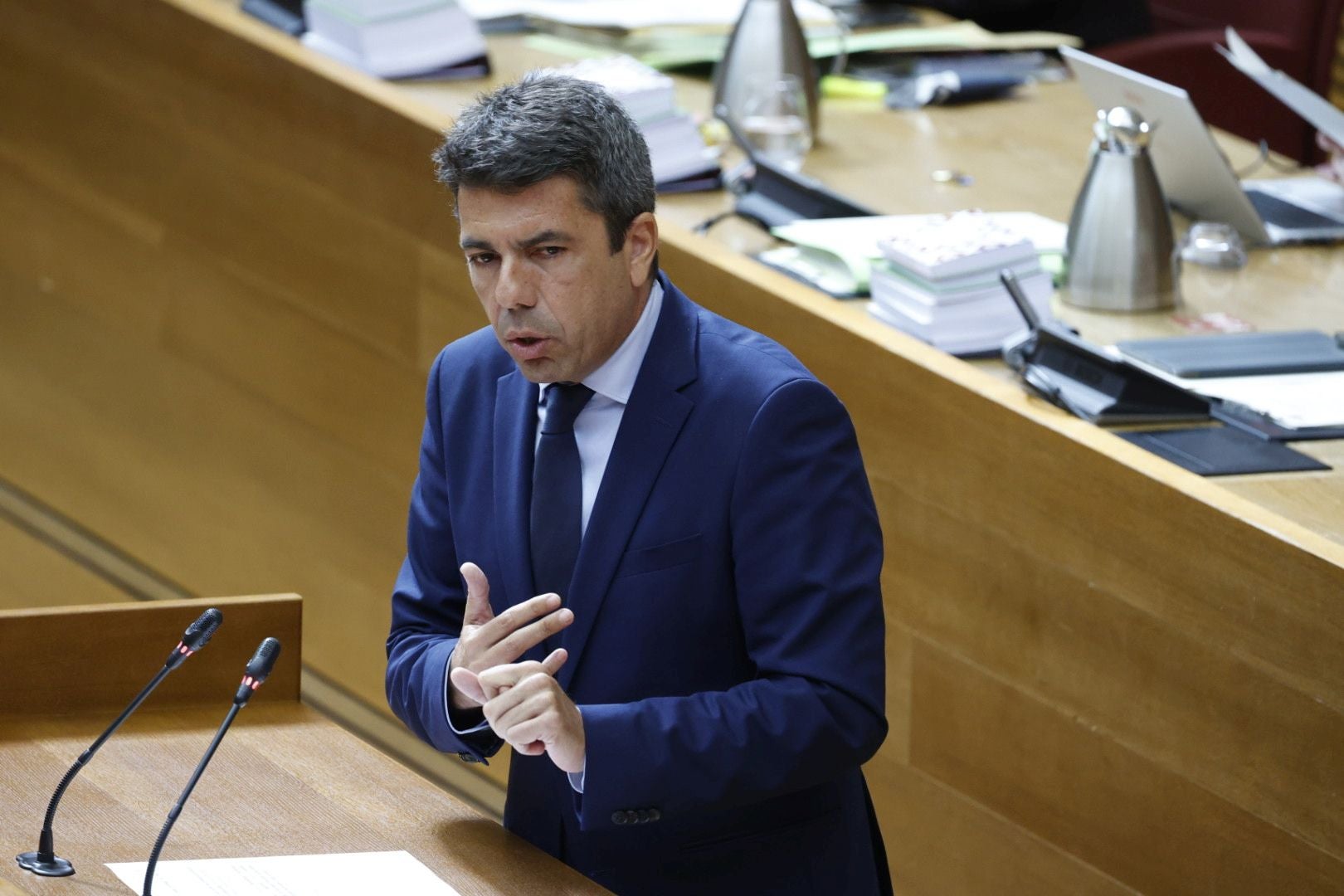FOTOS | Sesión de control a Carlos Mazón en Les Corts este jueves