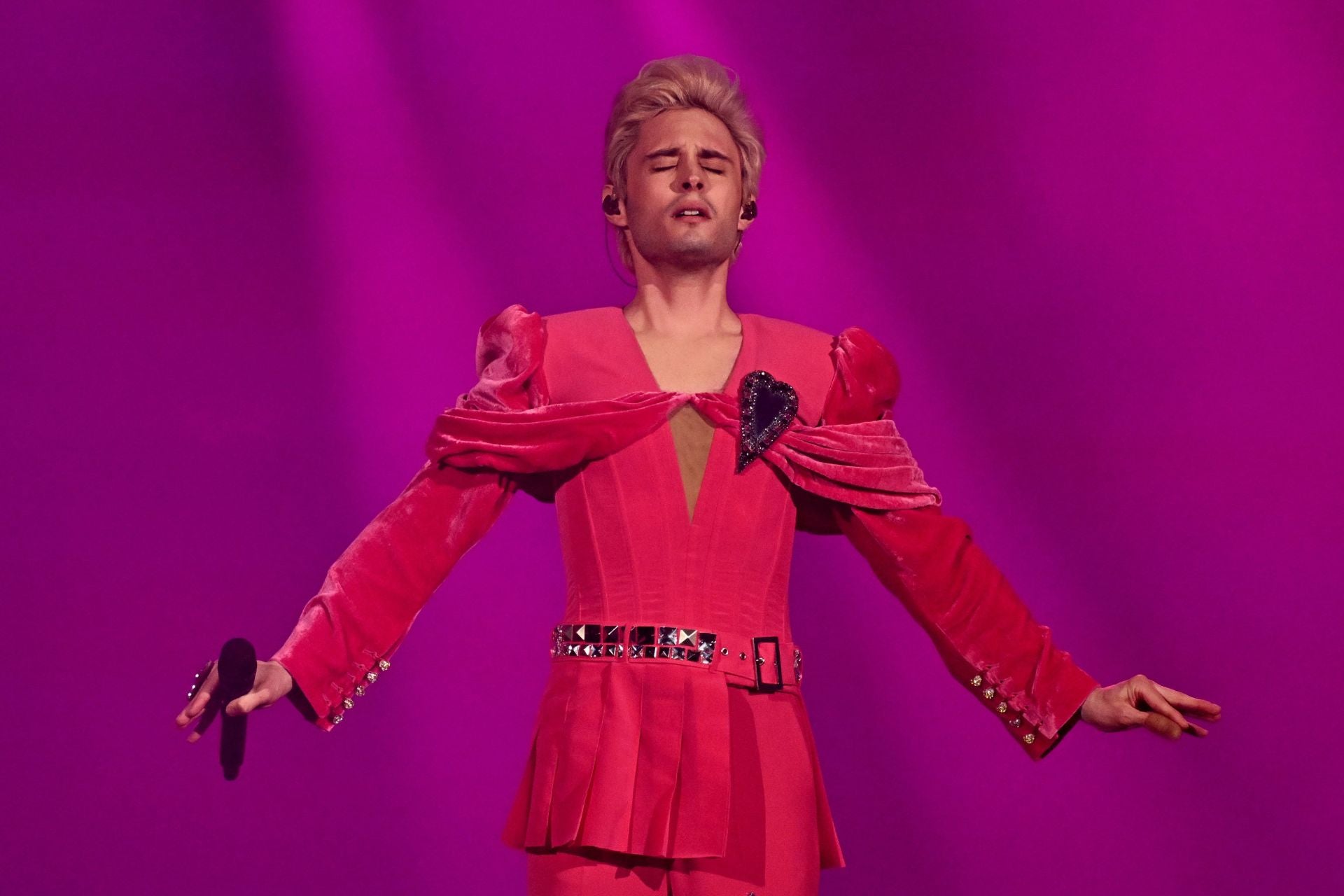 Las mejores imágenes de la final de Eurovisión 2025