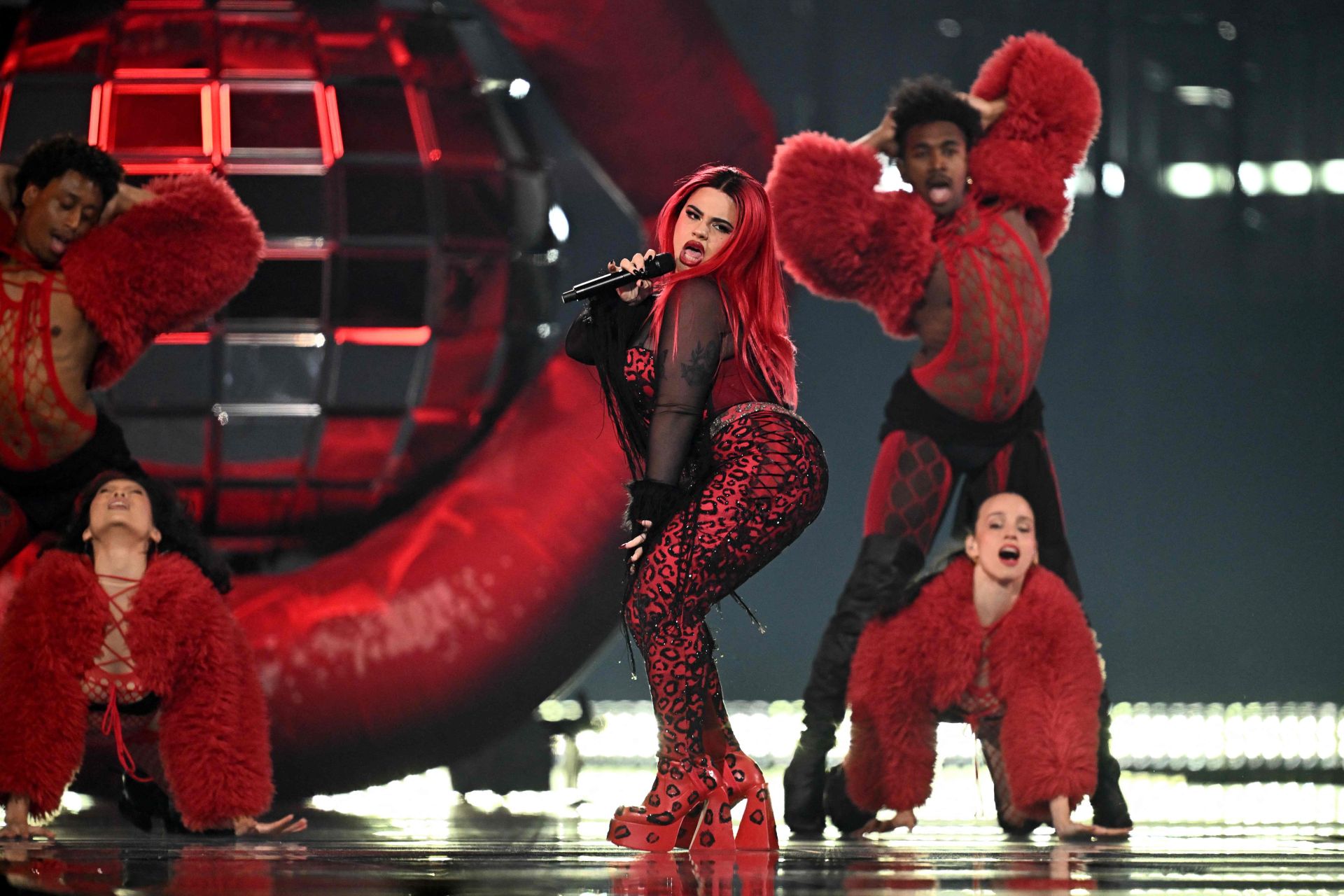 Las mejores imágenes de la final de Eurovisión 2025