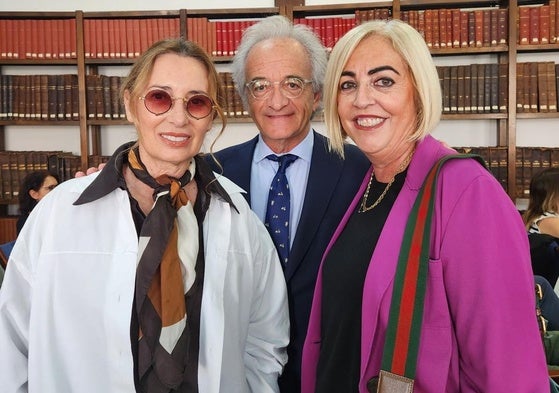 Lola Narvaez, Alfonso Pascual y Julia Pérez Broseta