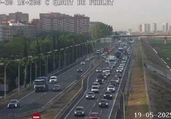 La V-30 es una de las carreteras donde ha habido más retenciones.