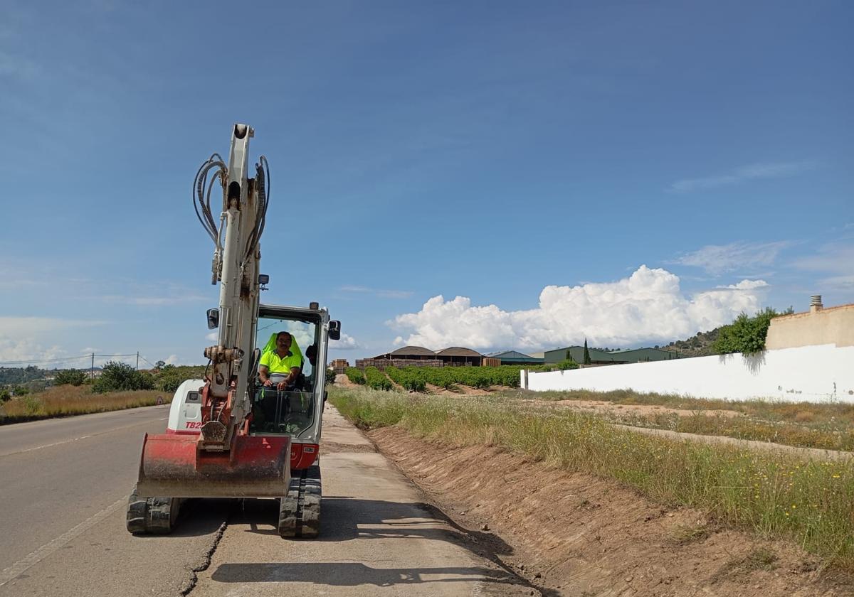 Las obras en la carretera de llíria a vilamarxant durarán dos meses | las provincias