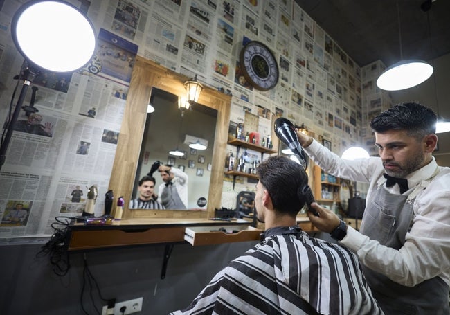 Julio Ibáñez, cliente habitual de El Barbero del Barrio.