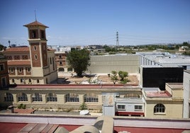 El edificio nuevo del Militar, a la derecha, que conecta con los espacios reformados.