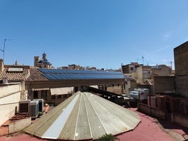 Paneles instalados por el Ayuntamiento.