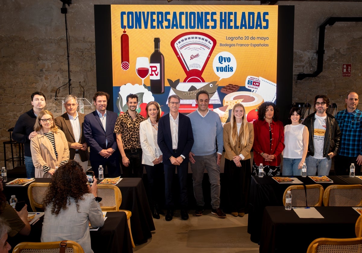 Imagen principal - Ausiàs, como caso de éxito: lejos de los fogones, fuera de Pedreguer