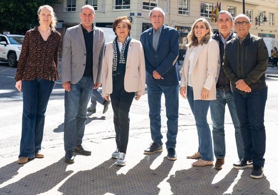 Vicente Terol (c) con la nueva junta directiva.
