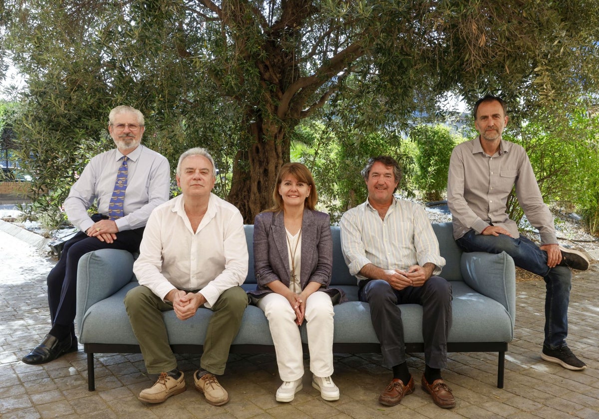 Los expertos que participaron en la redacción del manifiesto.
