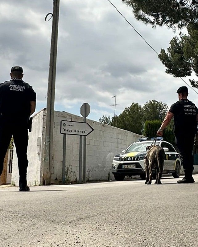 Un control policial en Vilamarxant.