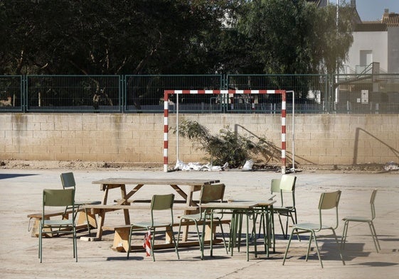 Patio de un colegio de Paiporta afectado, en una imagen de enero.