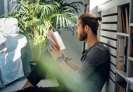 The New York Times recomienda el libro de un reconocido novelista español: «Querrás leer el final más de una vez»