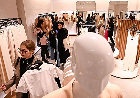 Una tienda de moda, en una imagen de archivo.