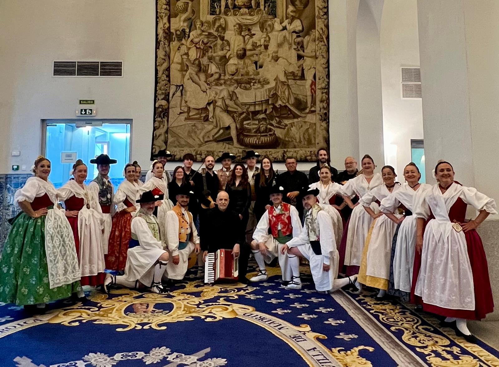 Grupo de Algemesí en las fiestas de San Isidro.