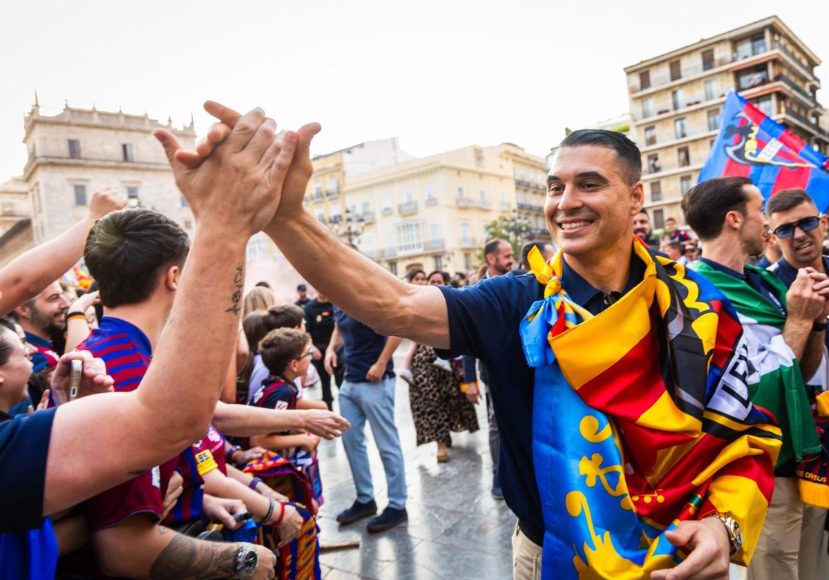 Andrés Fernández, durante la celebración del ascenso del Levante.