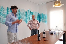 Riera y Gutiérrez de la Vega durante la celebración de Lluerna en Orba.