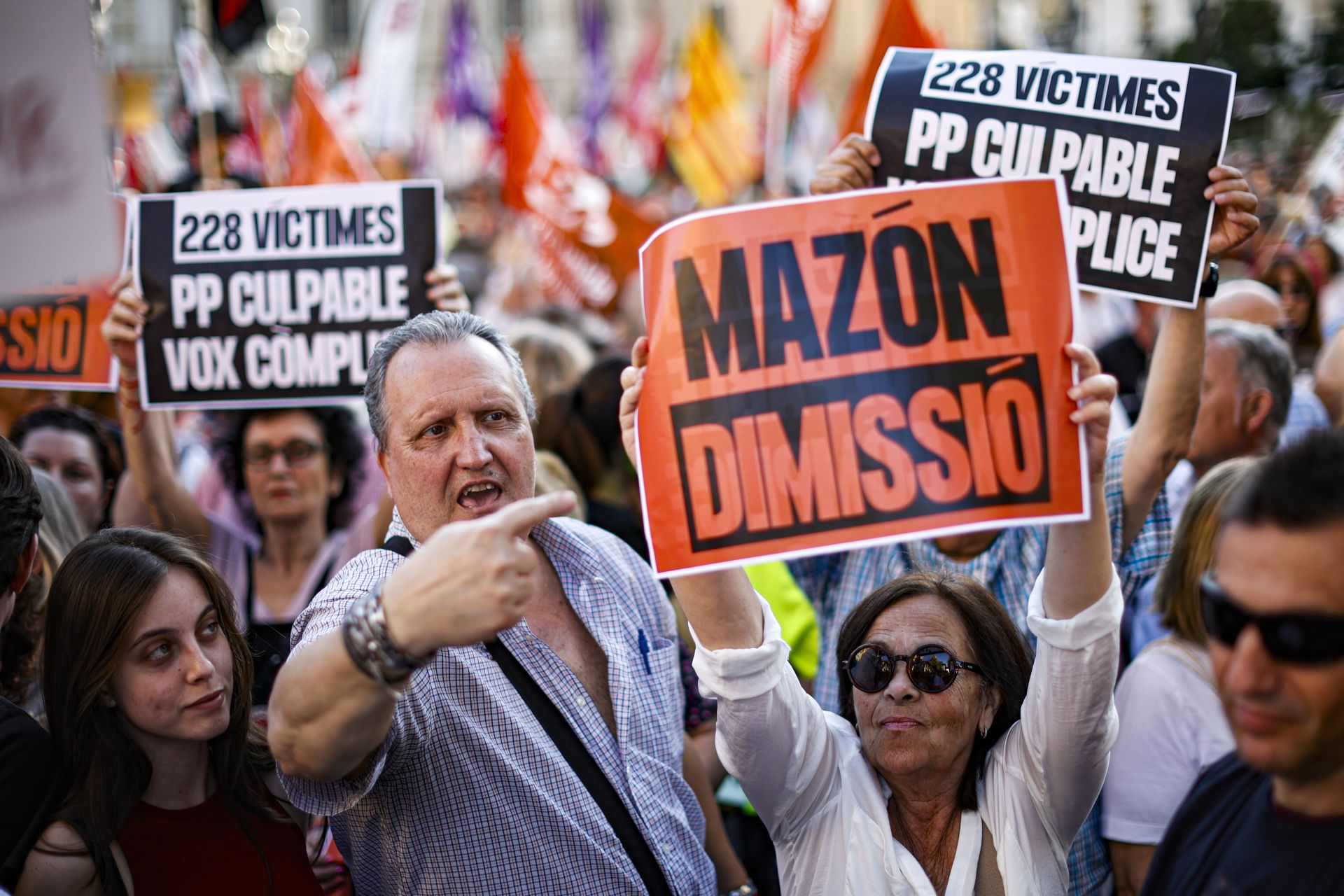 FOTOS | Séptima manifestación en Valencia por la gestión política de la dana