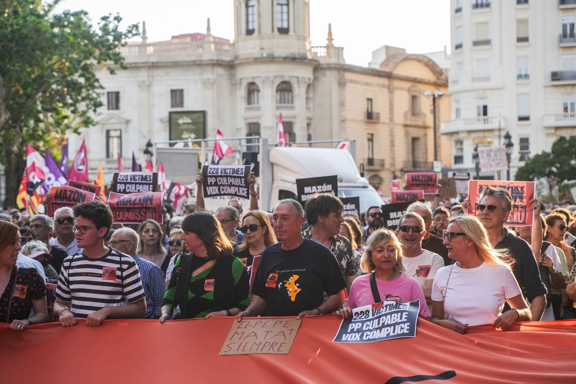 FOTOS | Séptima manifestación en Valencia por la gestión política de la dana