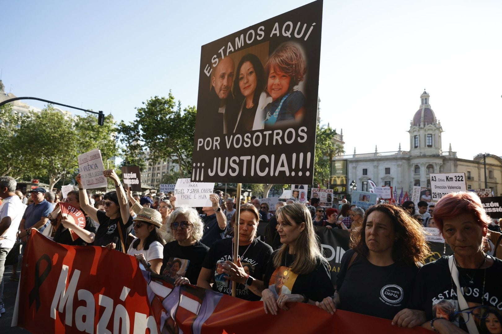 FOTOS | Séptima manifestación en Valencia por la gestión política de la dana