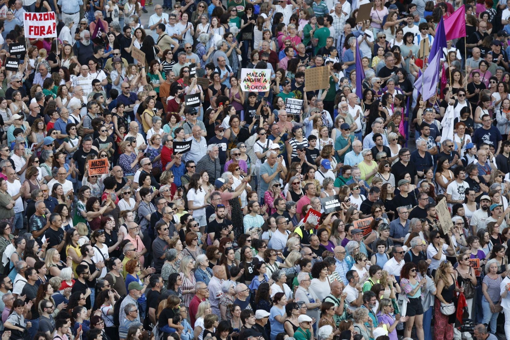 FOTOS | Séptima manifestación en Valencia por la gestión política de la dana