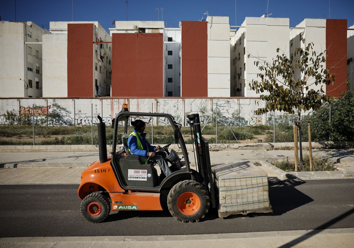 Zona pendiente de construir viviendas, en antiguos terrenos del Cuartel de Ingenieros de Valencia.