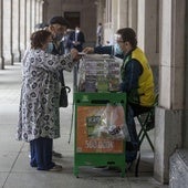 Venta de cupones de la ONCE, en un quiosco. Imagen de archivo.