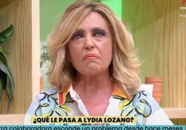Lydia Lozano llora al hablar de su enfermedad en 'La familia de la tele'.