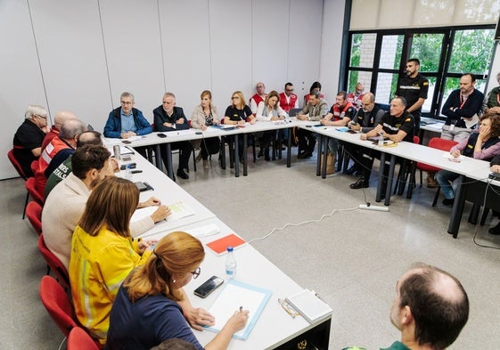 Una de las reuniones del Cecopi celebradas tras la riada.
