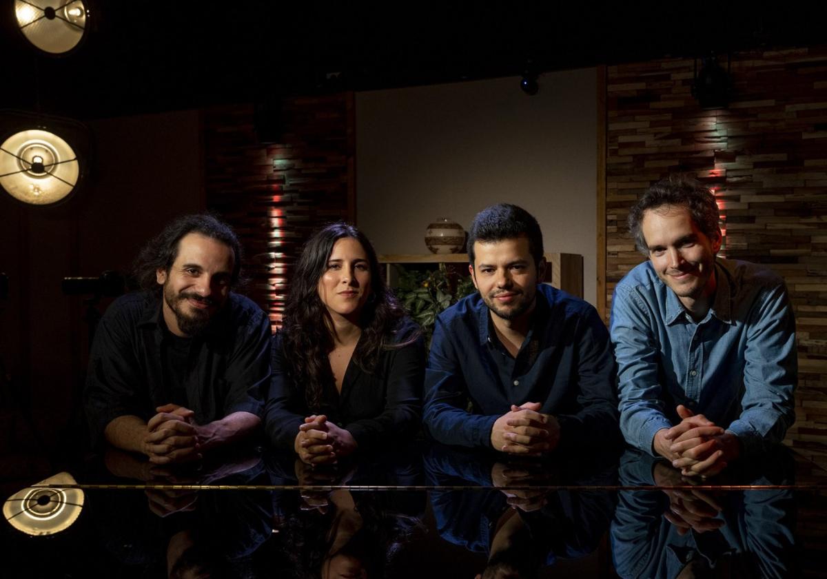 Elana sasson: viaje sonoro entre oriente y occidente | las provincias
