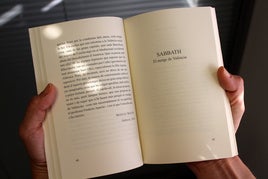 Ejemplar de la obra de teatro 'Sabbath. El metge de València'.