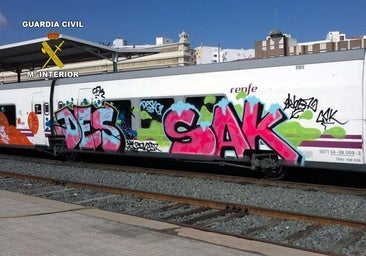 Grafitis en una estación de tren, en una imagen de archivo.