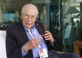 El premio Nobel de Química en 2004, Avram Hershko.