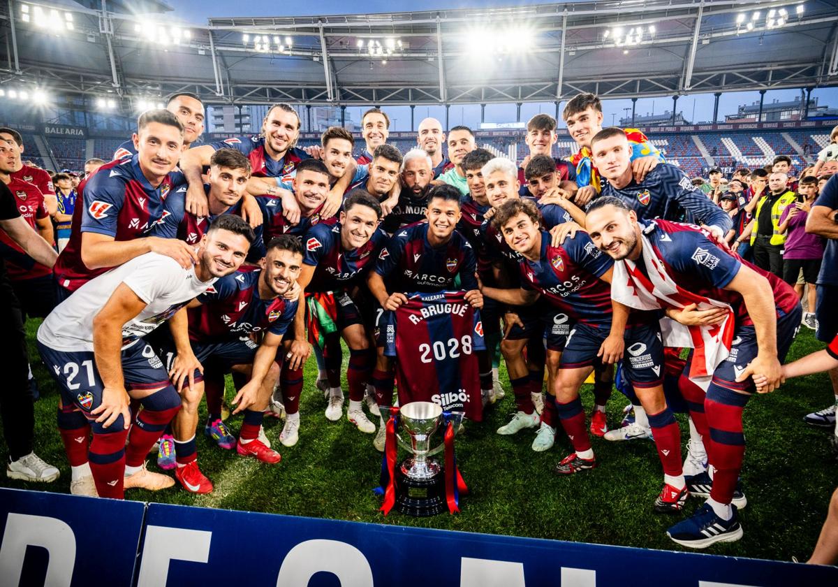 Brugui anunció su renovación tras ganar el campeonato.
