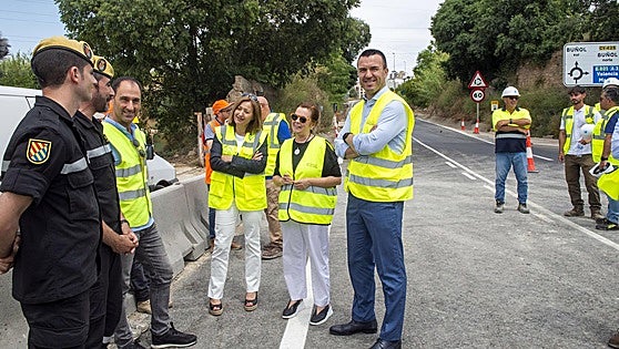 El puente militar de Buñol será desmontado al rehabilitarse el paso definitivo sobre el río