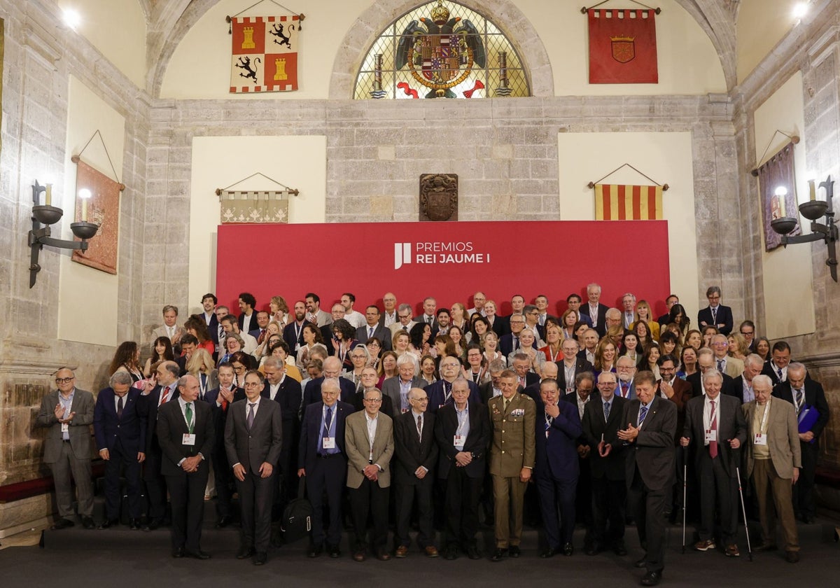 Los jurados de los premios jaume i piden frenar los recortes en la investigación | las provincias