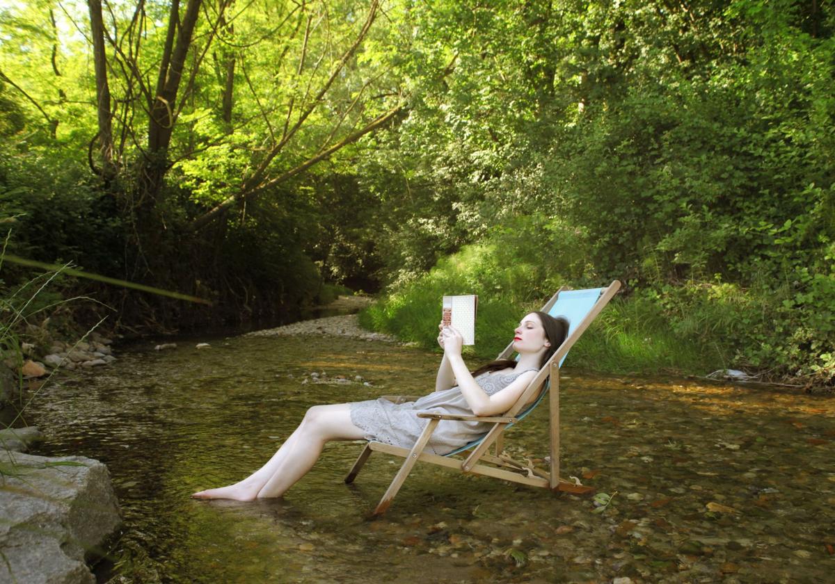El 'cozy crime': novelas de crímenes con encanto para relajarse en verano
