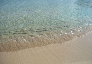 Una cala virgen entre aguas cristalinas: la mejor playa de Castellón según la inteligencia artificial
