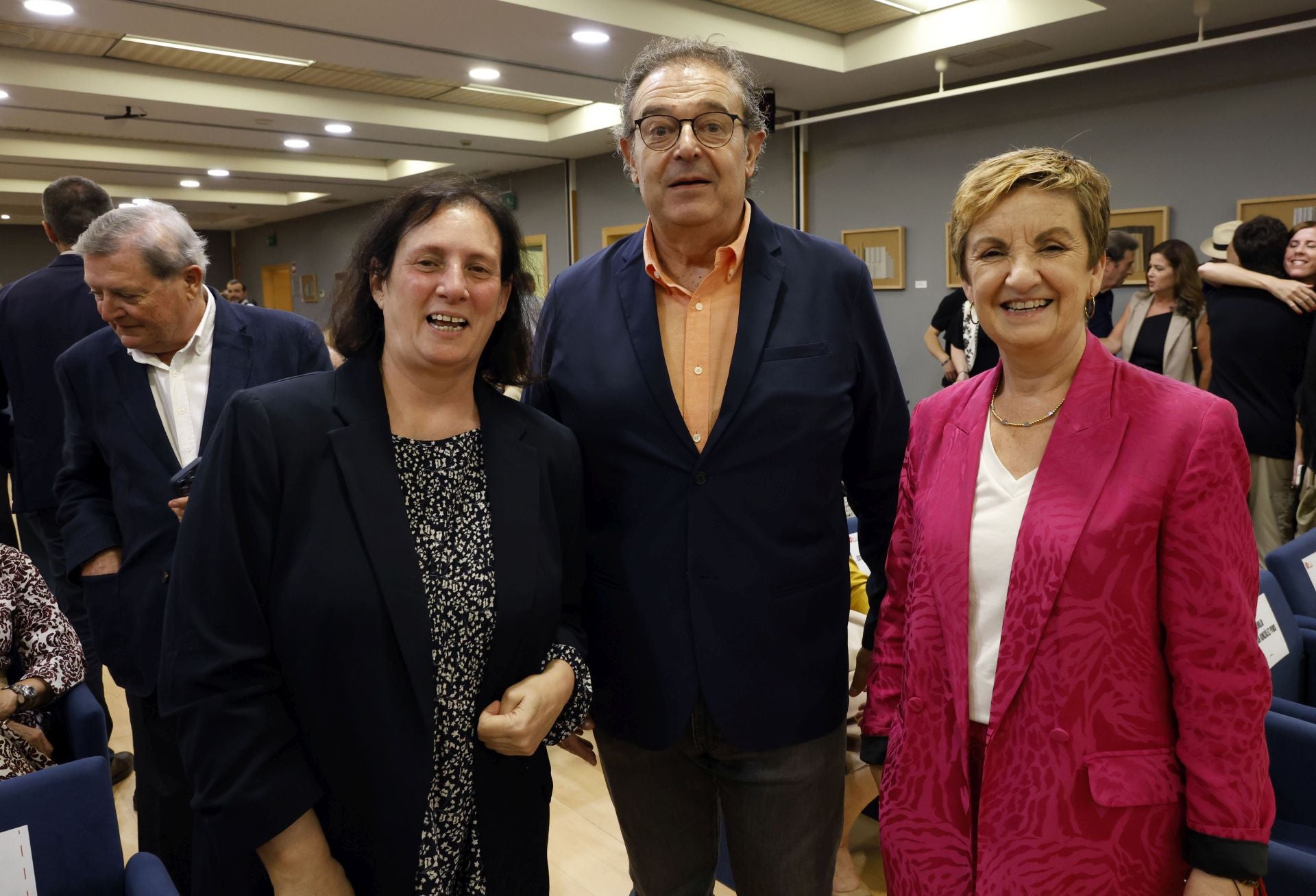 FOTOS | Esteban González Pons presenta su novela en Aula LAS PROVINCIAS